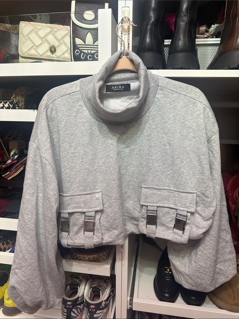 AKIRA Light Gray Cropped Turtleneck Shirt/Sweater